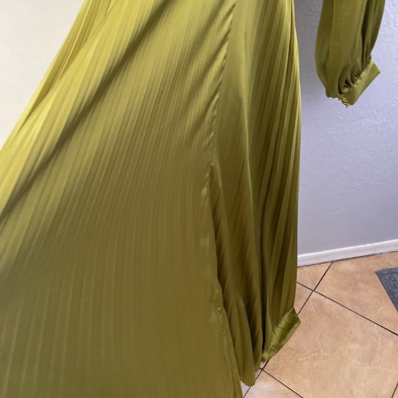 Mac Duggal dress - Picture 5 of 6